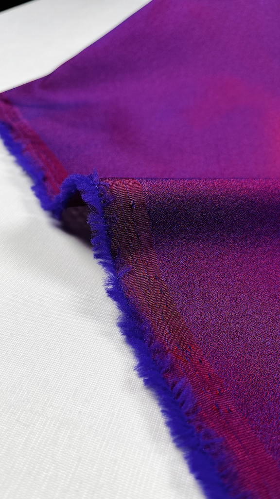 41011246872 d پارچه تافته Shot Taffeta Iridescent Magenta Violet - Image 1