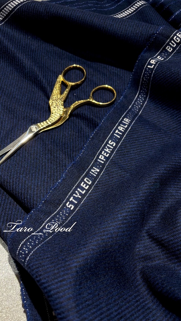 115670 $34.02 پارچه پشمی Ipekiş Wool‑Rich Navy Suiting - Image 1