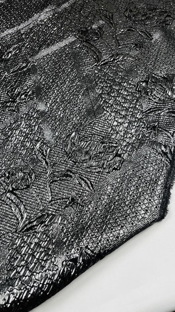 4211196888 a پارچه ژاکارد Metallic Rose Dragon Jacquard - Image 1