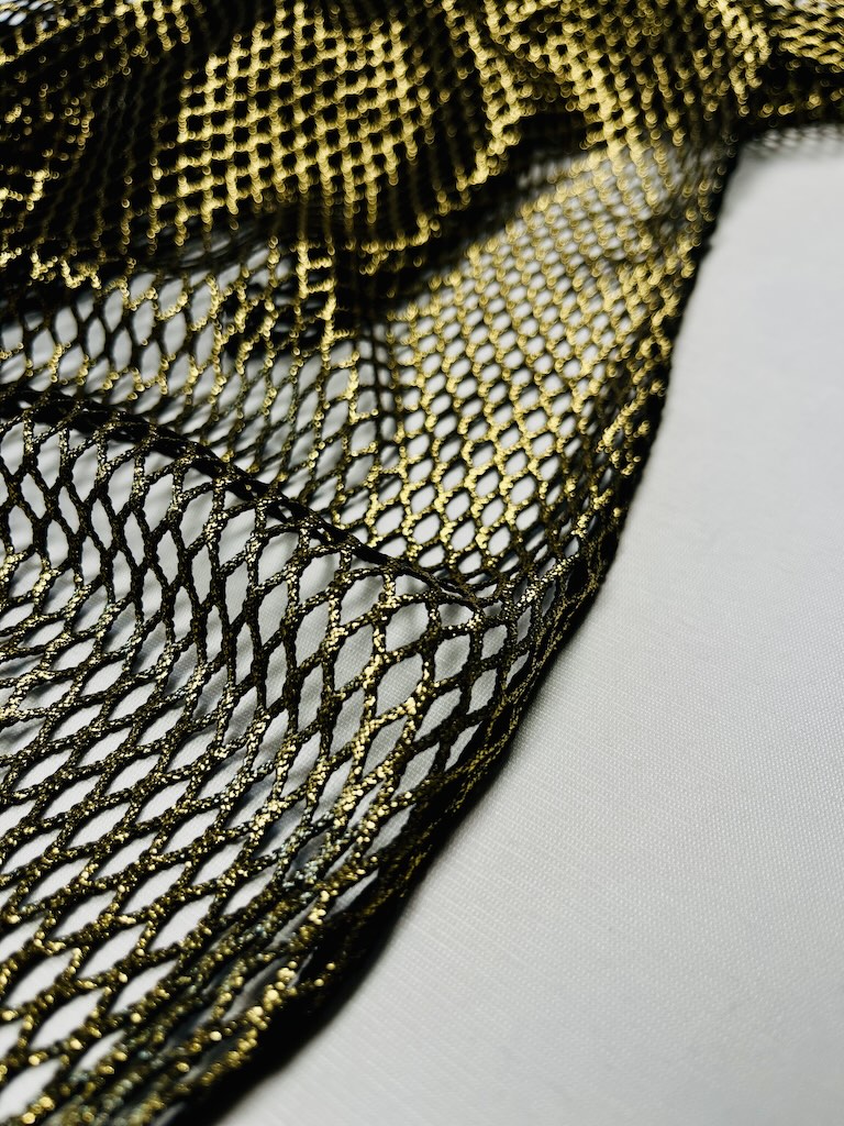 491123688223.95 پارچه تور شبکه ای Black & Gold Sparkle Mesh - Image 1
